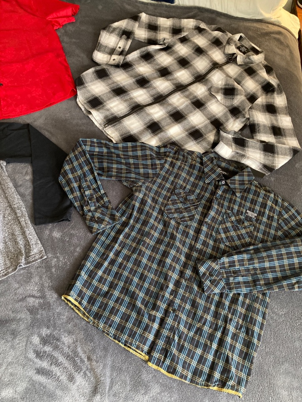 Four Shirts Bundle - Size Large - Black, Red, Navy - Picture 9 of 17